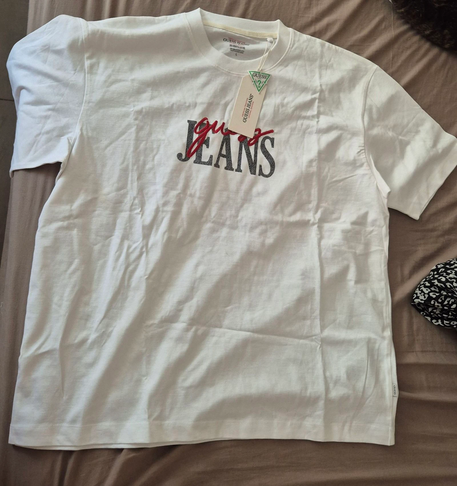 Camiseta manga corta talla l nueva con etiqueta Guess Jeans 